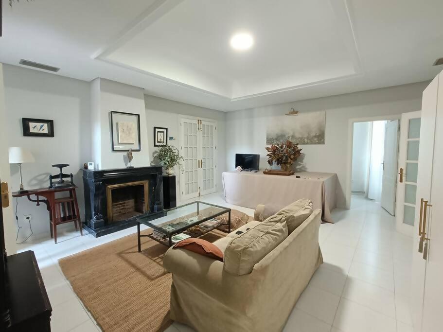 Апартаменты Casa Aguila Casco Antiguo Patio Privado Касерес Экстерьер фото